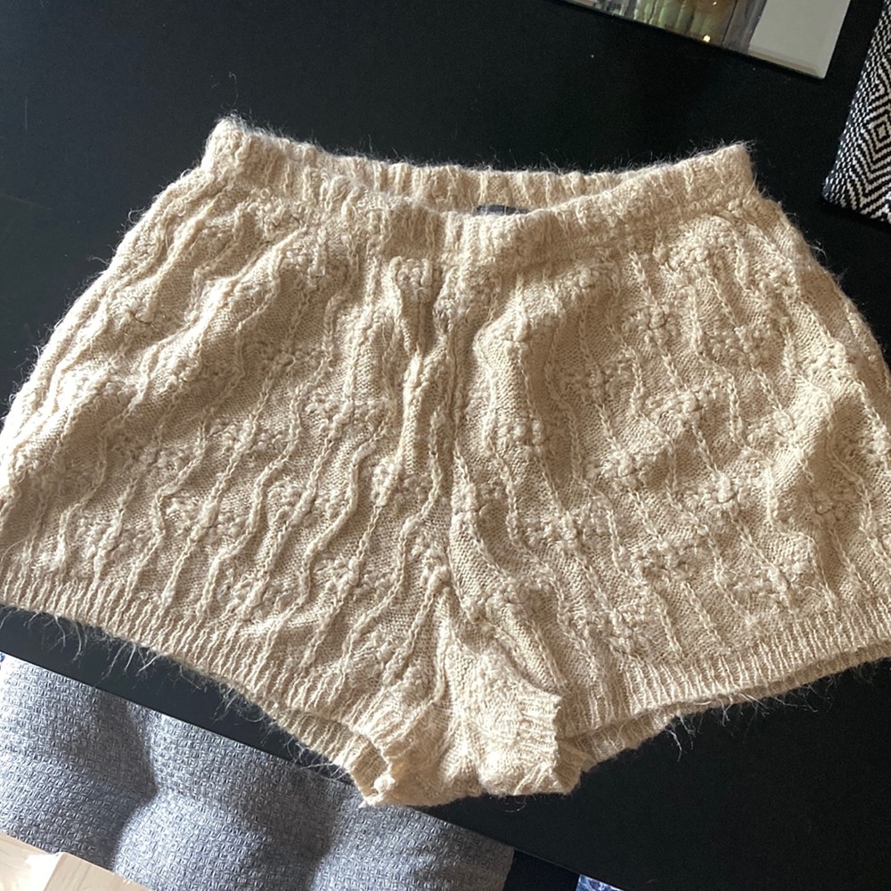 Sparkle & Fade- cream color knit shorts in size large